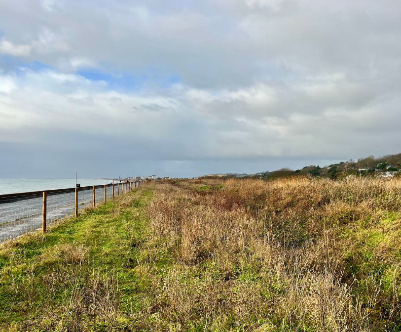 A photograph of Princes Parade looking towards Hythe.