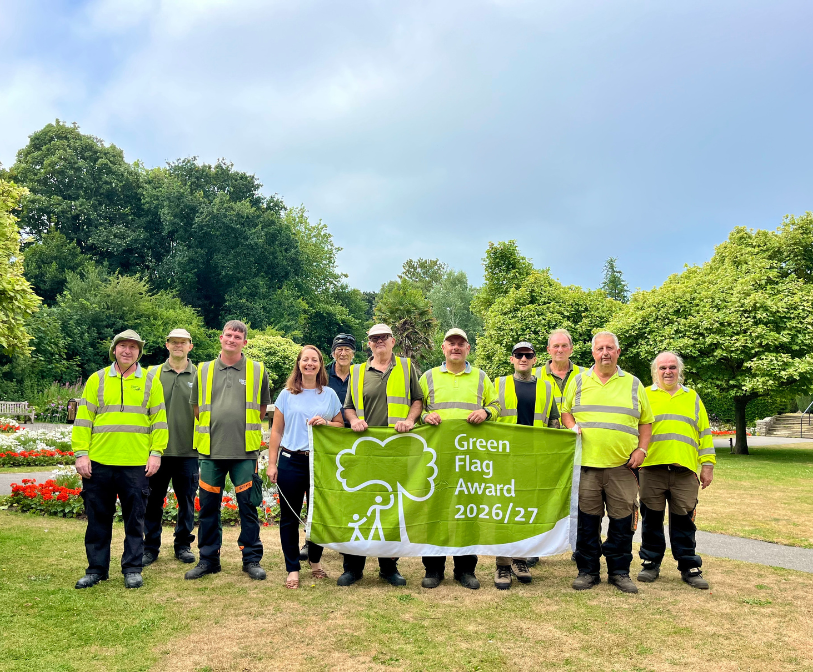 An image of the grounds maintenance staff at the award winning Green Flag site, Kingsnorth Gardens