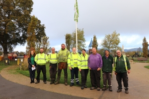 An image of the grounds maintenance team at Radnor Park.